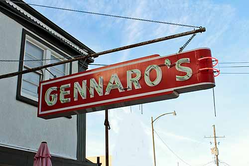 Exterior Sign for Gennaro's bar in Metairie