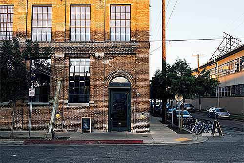 Exterior view of Paladar 511 in Bywater