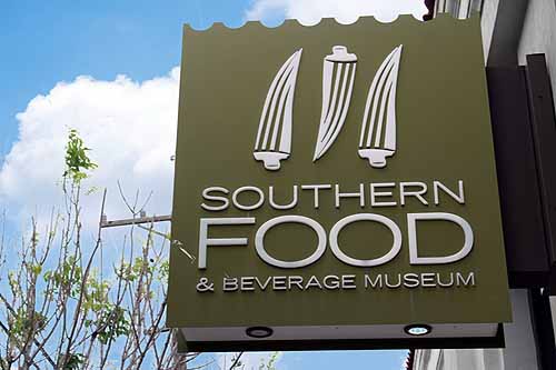 Southern Food and Beverage Museum exteruir signage